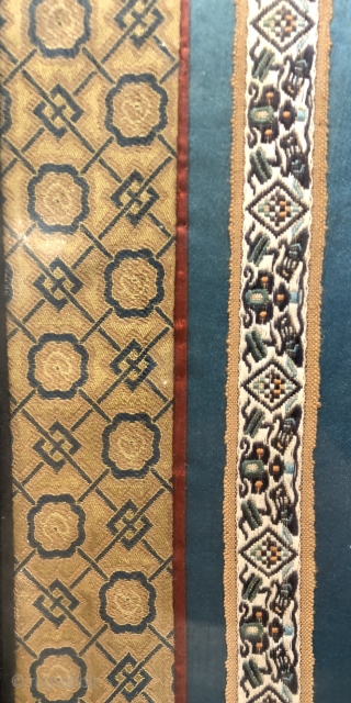 Antiq Chinese Textile Size 28 x 58 cm                         