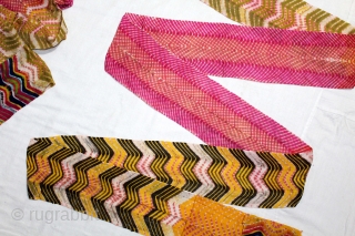 Leheriya Paag Turban - The wave pattern which is created by the resist dyeing technique(Tie Dyed Technique) on thin muslin cotton. Made in Shekhawati District of Rajasthan. India.C.1900.Used by the Mahajan community  ...