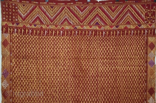 Phulkari From East(Punjab)India Called As Phulkari. Rare Design. Floss Silk on Hand Spun Cotton khaddar Cloth.(DSL05190).                 