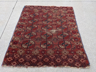Antique Tekke Turkman wedding rug. Battered and bruised it would be great for use as a scatter rug. Freshly washed.

3ft 1in x 3ft 10in

Cheers!         