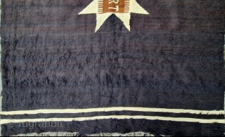 Size: 145x180 cm,
Angora goat wool .
East anatolia , Siirt                        