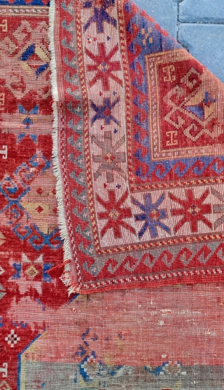 
Size : 120x180 cm,
Old kazakh ,
 Please email me directly ,

arisoylarmobilya@gmail.com                      