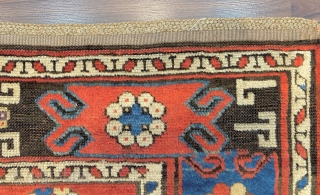 ANTIQUE CAUCASIAN KAZAK SEVAN  MEASURRES  2.35 X1,45  TH 19 CENTRUY  1860 CIRCA. ECCELLENT.  CONDITION ORIGINAL  WITH NO RESTAURATION HIGH  QUALITY.  MOR INFO. INFO@ANATOLIANTAPPETI.COM  
