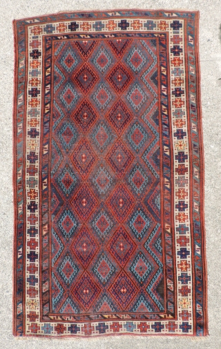 Jaff Kurd rug in hooked diamond lattice design. Most often seen in bags this is a familiar Jaff Kurd design layout. Rugs of this type are far less common than bags with  ...