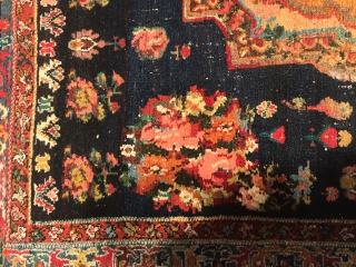 Bahtiyari rug
Size 280/130 cm                             