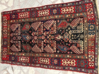 Small rare size akstafa rug
Size 160/100 cm
Low condition                         