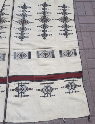 Morrocan or Mali Kilim with good condition amd design,all natural colors,extra fine weave.Size 8'5"*4'5".E.mail for more info and pics.              