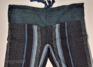 Indigo Blue African Tribal Trouser (Ejar) From Africa, Its Silk Embroidery on Natural Colour , Indigo Blue Cotton Stripes.

C.1875-1900.

Its size is L-98cm,W-120cm (20230306_163634).          