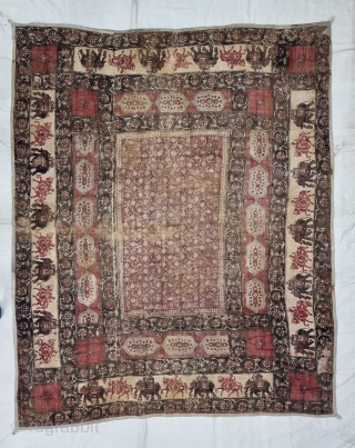 An Kalamkari And Block Print And Hand-Drawn, Mordant- And Resist-Dyed Khadi Cotton, From Gujarat  Region of North-West India. India. 

Exported to the South-East-Asian Markets.

c.1875-1900. 

Its size is 131cmX158cm(20220716_152245).    