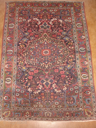 From Sonny Berntssons collection:
No 1002 Bahtiari Chahar Mahal 145x210 cm
Mint condition
More info if you ask.
NOTE: E-mails are not always delivered to me due to a RR problem.
Please send a separate e-mail to:
lars.jurell@outlook.com 
