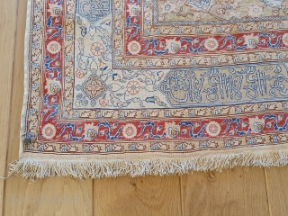 VERY GREAT ANG OUTSTANDING GOLD SILK AND METAL ARMENIAN HEREKE WITH DOUBLE SIGNATURE 
155X110CM                   
