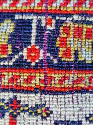 Antique Qashqai with silk weft / wool warp
Good condition
smooth and good shape

185x140cm
                     