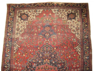 
Farahan Sarouk Persian, antique, 192 x 125 cm, ID: RSZ-1
The knots are hand spun wool, the black knots are oxidized, the background color is tomato red, the center medallion is indigo with  ...