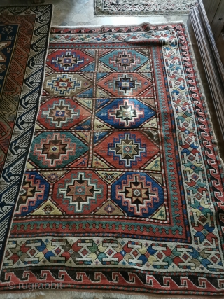 171 x 121 cm is the size of this antique MUGHAN Caucasus carpet last quarter of XIX th
century in very good condition. All original and vegetabel dyes for this Moghan.
Kind regards from  ...