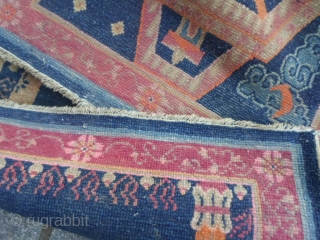 117 x 85 cm Antique MOGOLIAN carpet in very good condition.
Original size and design for this beautiful piece.
More info and price on request.
WARM REGARDS from COMO-lake !
Maurice
=====SOLD in GB=====  thanks a  ...