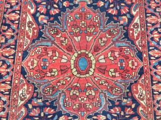 fine malyer good condition size 150x100 cm with very nice aubergine color                     