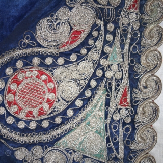 Child's "Chirpen" cod. 0537. Silver threads on velvet. Ottoman Empire. Early 20th. century. Good condition. Small size. A similar one also on red velvet.         