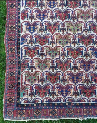 20th Century Persian Avshar Rug size: 141 x 195 cm                       