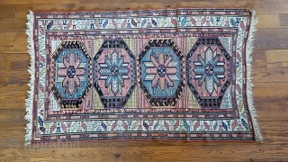 Antique Caucasian Kelim. Soumac construction.
Major design element  resembles the Lesghi Star.
Great condition–no stains, damage or repairs.
Elaborate and intact fringe. 42 inches wide by 65 inches long.

      