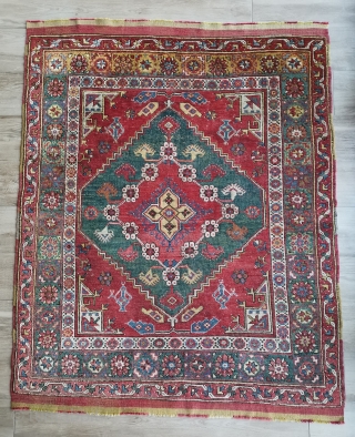 Stunning Dazkiri with a soft enchanting palette.
170 x 137cm. Very good condition with original ends and sides.
                