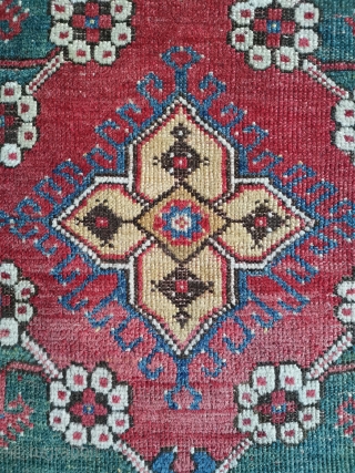 Stunning Dazkiri with a soft enchanting palette.
170 x 137cm. Very good condition with original ends and sides.
                
