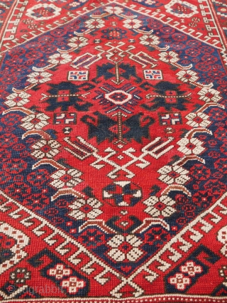 Kiz Bergama 19thc Excellent condition                            