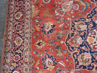 Antique Sultanabad, 379 x 285 cm., 12' 5" x 9' 4".                      