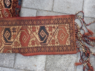 Ersari Kapunuk, 97 x 43 x 145 cm, 38" x 17" x 57".
                    