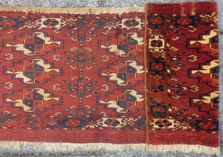 Fine Tekke Torba, 1st half 19th c. 37 x 91 cm., 15" x 36". 300 knts/sq.inch.
Full, velvetlike pile, some damages. With small dots of yellow, blue-green silk and lac dye. ( see  ...