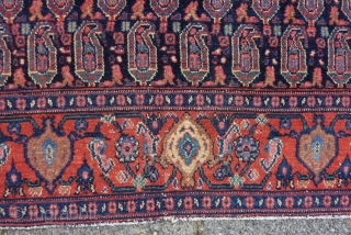 Antique fine Senneh, 192 x 140 cm., 6' 3" x 4' 7". All natural dyes, no repairs.                