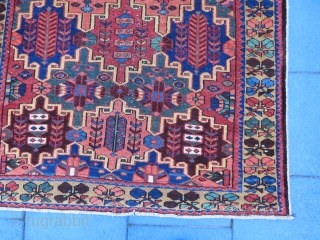 Antique Bahtiar rug very nice colors and nice condition all original size 2,03x1,30 cm 6'6''x4'3'' feet Circa 1900               