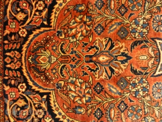 Antique Rare Persian Sarouk Prayer Rug. Genuine woven carpet art. Authentic and intricate design.

3'4" x 4'10"                 