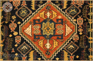 RG1194-
Semi-Antique Kashkuli rug, wool on wool foundation
Very good condition
Size : 1.73m x 1.30m  5`8" x 4`3"                