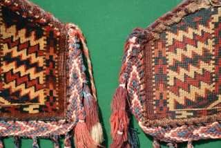 Yomut Dizlyks pair (camel knee), excellent condition. 25 x 18 cm                      