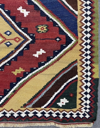 Very nice Qhasgia Kilim size 205x145cmm                           