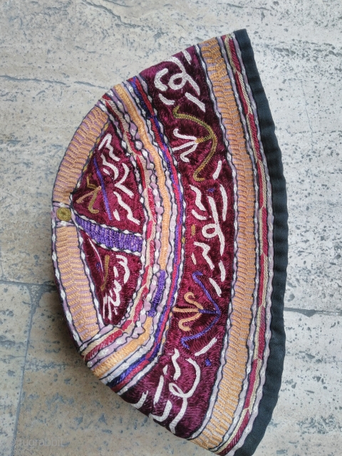 Turkmen Kümbet child hat Silk embroidery mint condition                         