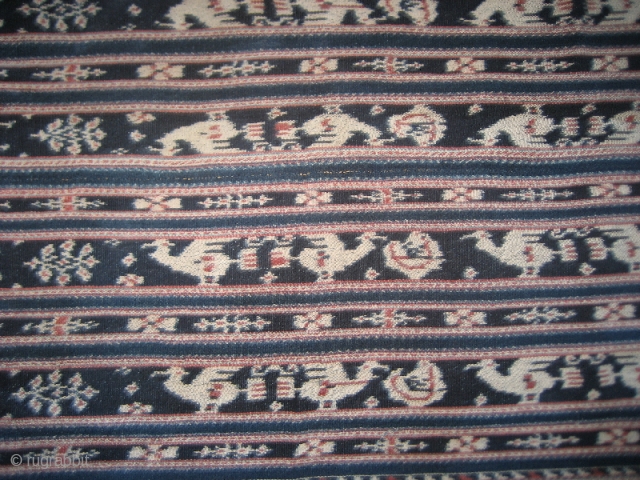 A superb selendang or shawl from Savu Island in Eastern Indonesia. Handspun cotton and natural dyes from the late colonial era.            