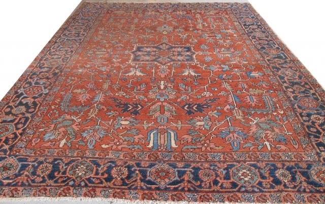 Unusual Heriz Carpet, 3.52m x 2.72m (11'7" x 8'11") medallion but no spandrels. Good age and attractive colouring. Expressive drawing. It's a very nice example.        