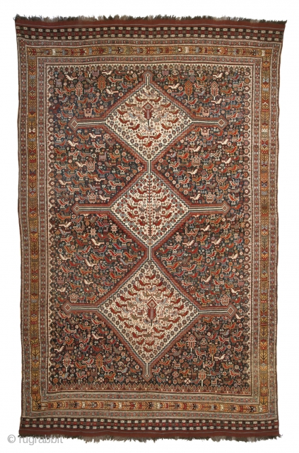 Antique Khamseh rug, Arab tribe, early 20Th century. 303 x 189cm ( 119”x 74,5”). 
South Persia Tribal

An imposing classic three medallions piece, formerly part of The Kosow Collection, the most important private  ...