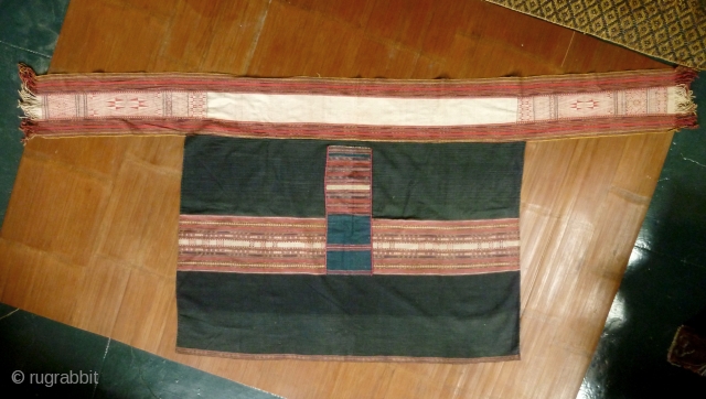 Southeast Asia: Beautiful women’s skirt from the Bahnar (Ba Na) ethnic group from the Central Highlands of Vietnam, woven from fine handspun cotton using all natural dyes. The weaving is very intricate  ...