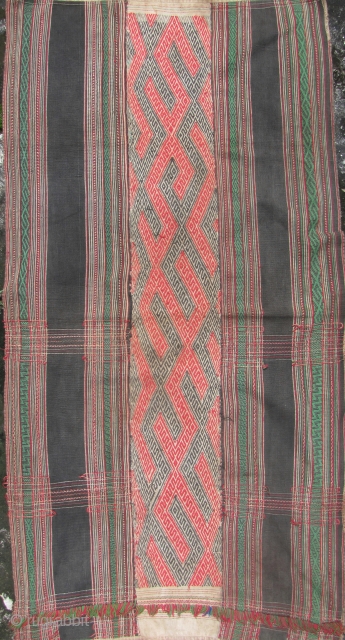 Stieng Woman's Skirt

Beautiful pre Vietnam War woman’s sarong from the Stieng/Xtiêng ethnic group Vietnam. Semi antique/vintage over 50 years old, all hand spun and woven. The center red and black panel is  ...