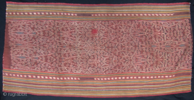 Finely woven Iban women’s kain skirt, from Kapit, circa 1940 with “eye of the green pigeon” and bamboo pattern, from the Kapit area. Fine and tight weaves like this, indicate that owner  ...