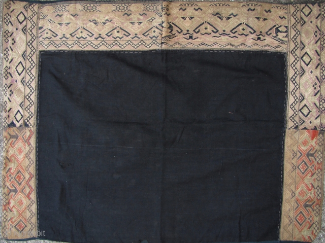 


Exceptionally rare baby blanket from the Tujia weavers of Longshan County, Hunan Province, China. I have been looking for one of these for years and this is the first complete blanket I  ...