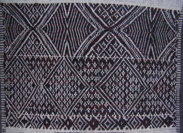 Chin Woman’s Cloth 2: Exceptionally rare woman’s shoulder cloth most likely from the Khami, Khuni or Mro Chin subgroups living in the Rakhine and Chin states, west Myanmar. Please note that the  ...