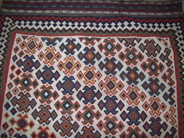 Qashkai kilim fragment size 275x122                            