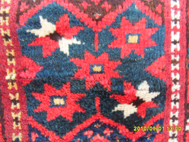 Antique Beshir Rug
Size: 285 x 145 cm.
Mail: makifhali@yahoo.com                         