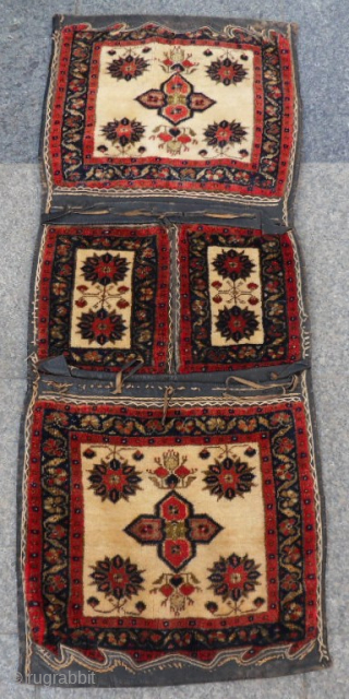 Anatolian Taspınar Saddlebag 
Size: 120 x 50 cm.
Mail: makifhali@yahoo.com                        