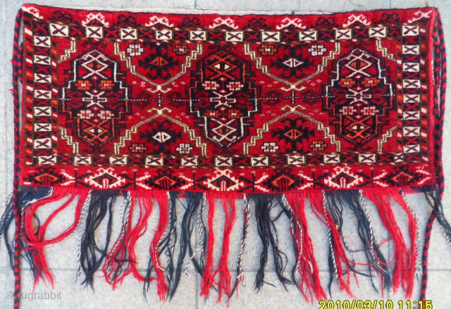 Turkmen Bag 
Size: 85 x 40 cm.
Mail: makifhali@yahoo.com                         