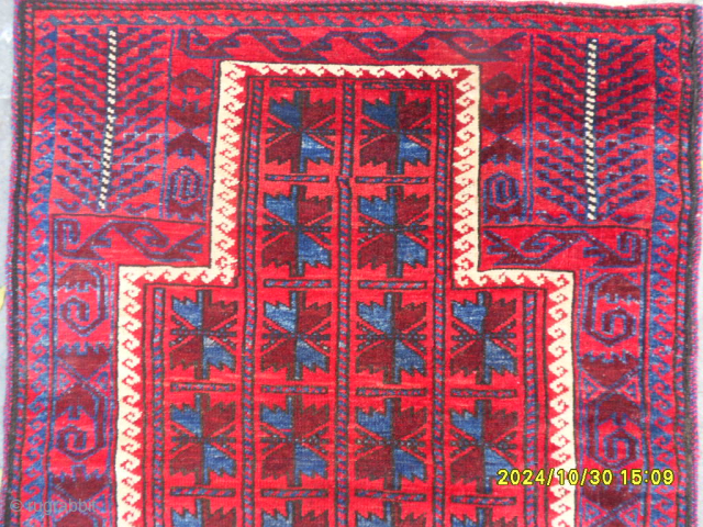 Antique Baluch Rug Size: 115x90 cm. Mail: makifhali@yahoo.com                         