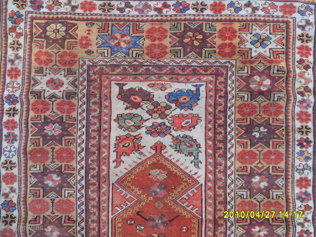 Antique Anatolian Milas Rug
Size: 137 x 101 cm.
Mail: makifhali@yahoo.com                        